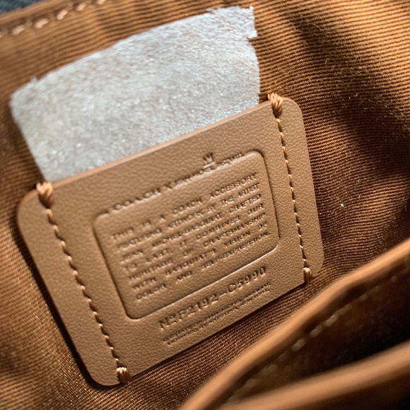 Coach X Jean Michel Basquiat Corner Zip Wristlet Wallet - Picture 4 of 5